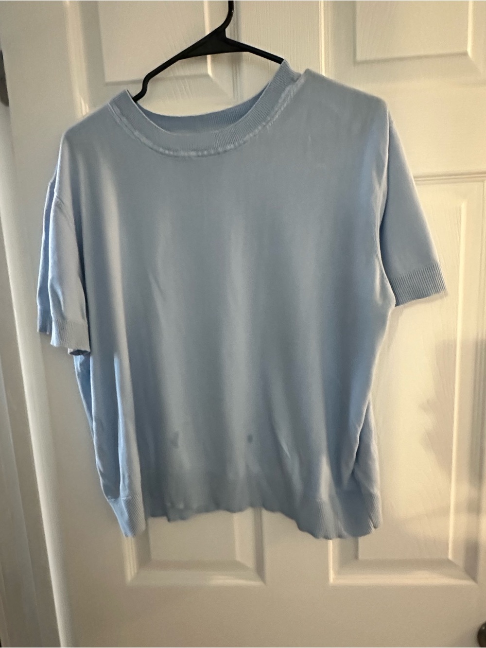 Banana Republic women’s short sleeve forever crew neck - Picture 2 of 3